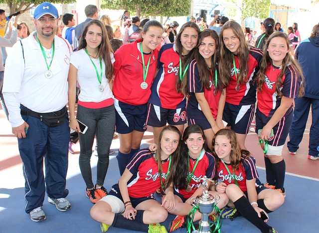 的表現令人 的表現令人